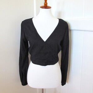 Hollister | Cropped Long Sleeve Smocked Back Hem